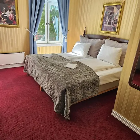 Grand Hotel
